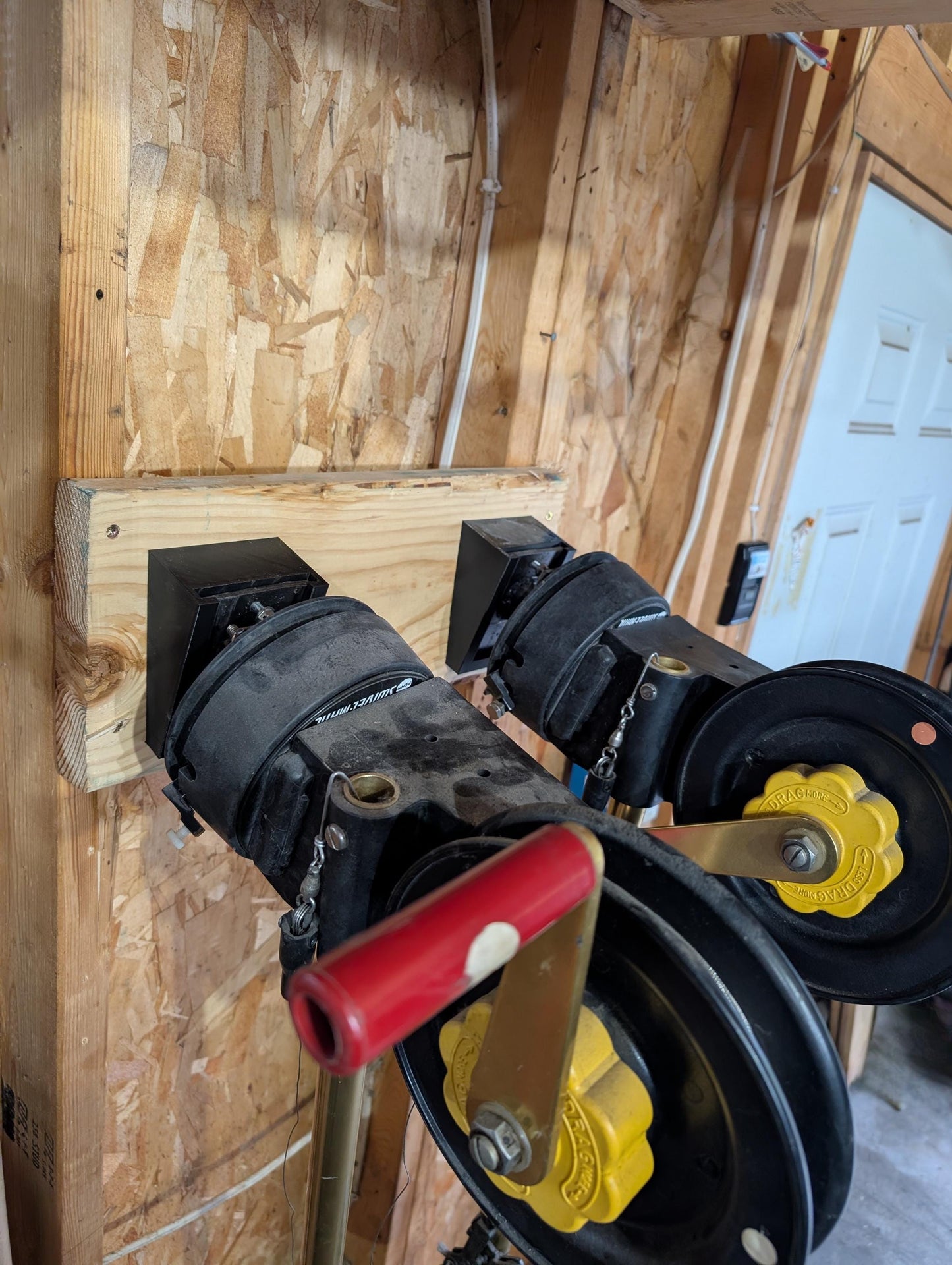 Downrigger Hanger for Track Systems